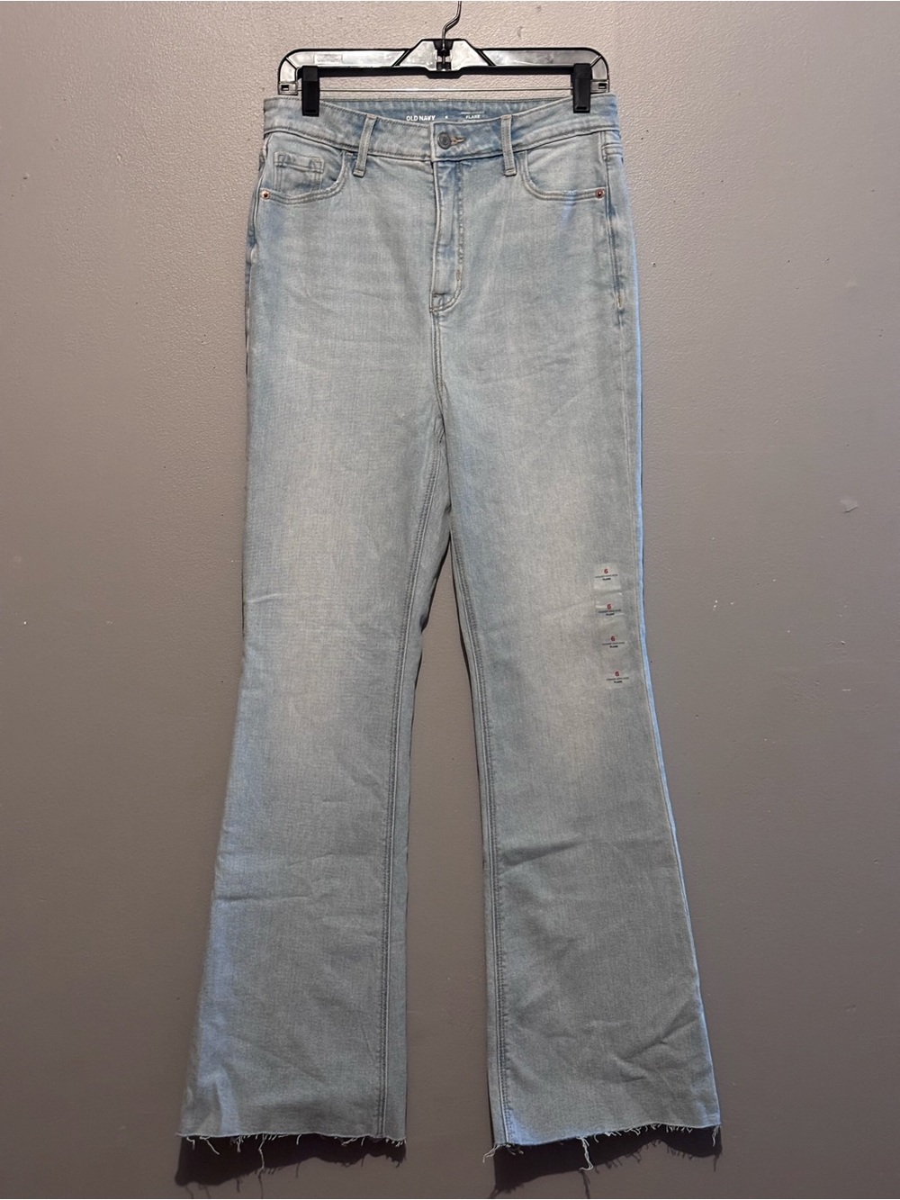 NWOT Old Navy Flared Higher High-Rise Light Wash Jeans